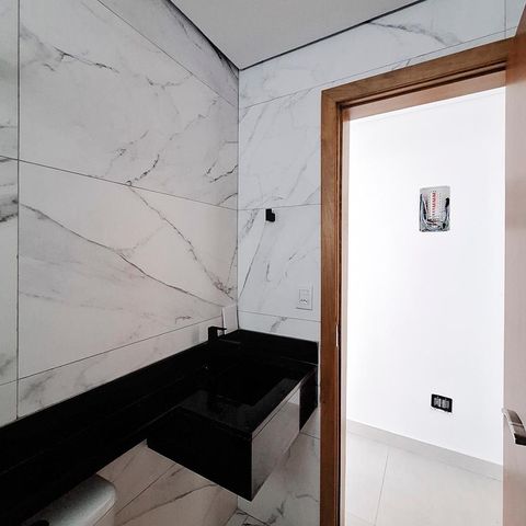 Apartamento à venda com 43m², 2 quartos e sem vaga Apartamento à venda com 43m², 2 quartos e sem vagaBanheiro
