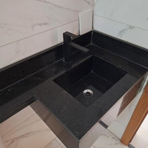 Apartamento à venda com 43m², 2 quartos e sem vaga Apartamento à venda com 43m², 2 quartos e sem vagaBanheiro