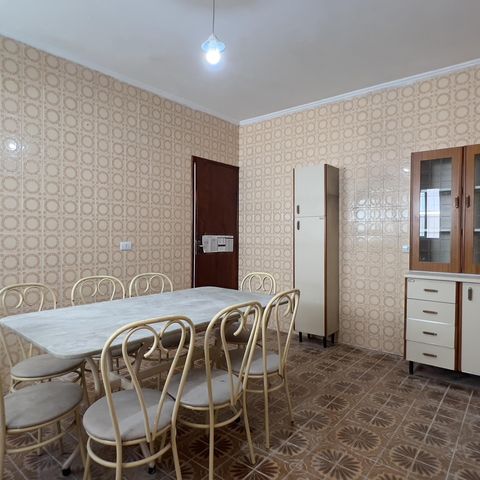 Casa à venda com 145m², 4 quartos e 2 vagasCozinha