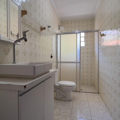 Casa à venda com 145m², 4 quartos e 2 vagasBanheiro da Suíte
