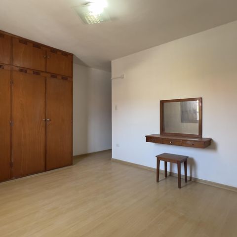 Casa à venda com 145m², 4 quartos e 2 vagasSuíte