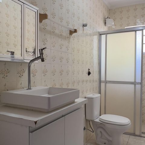 Casa à venda com 145m², 4 quartos e 2 vagasBanheiro da Suíte