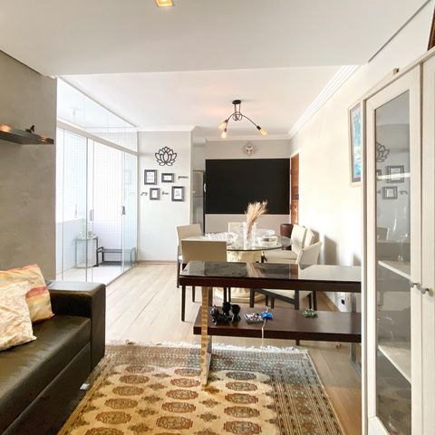 Apartamento à venda com 150m², 3 quartos e 3 vagas Apartamento à venda com 150m², 3 quartos e 3 vagasSala