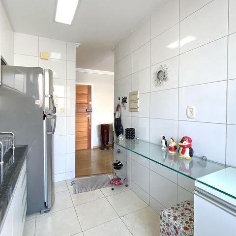 Apartamento à venda com 150m², 3 quartos e 3 vagas Apartamento à venda com 150m², 3 quartos e 3 vagasCozinha