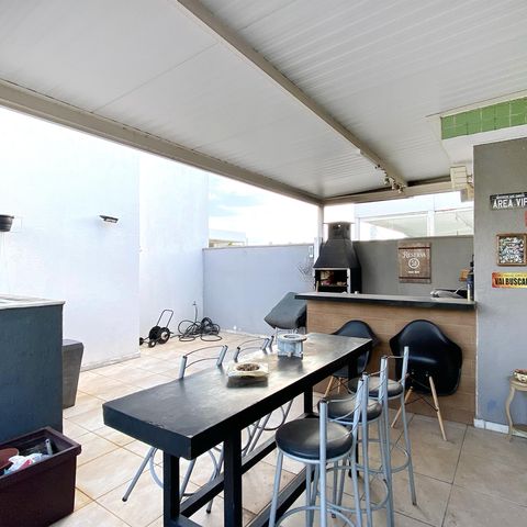 Apartamento à venda com 150m², 3 quartos e 3 vagas Apartamento à venda com 150m², 3 quartos e 3 vagasCobertura