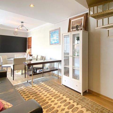 Apartamento à venda com 150m², 3 quartos e 3 vagas Apartamento à venda com 150m², 3 quartos e 3 vagasSala
