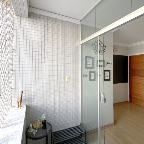 Apartamento à venda com 150m², 3 quartos e 3 vagas Apartamento à venda com 150m², 3 quartos e 3 vagasVaranda da Sala