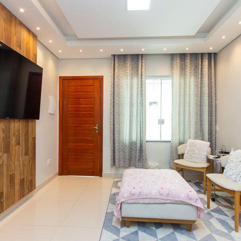 Casa à venda com 75m², 3 quartos e 2 vagas Casa à venda com 75m², 3 quartos e 2 vagasSala