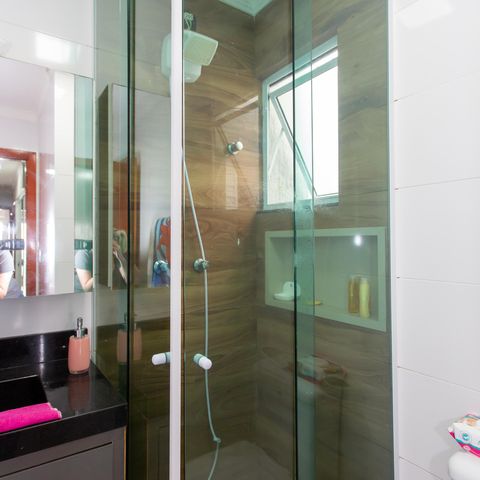 Casa à venda com 75m², 3 quartos e 2 vagas Casa à venda com 75m², 3 quartos e 2 vagasBanheiro