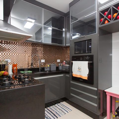 Casa à venda com 75m², 3 quartos e 2 vagas Casa à venda com 75m², 3 quartos e 2 vagasCozinha - Armários
