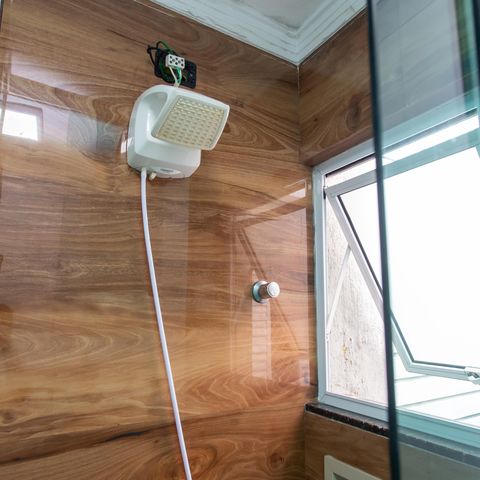 Casa à venda com 75m², 3 quartos e 2 vagas Casa à venda com 75m², 3 quartos e 2 vagasBanheiro - Chuveiro
