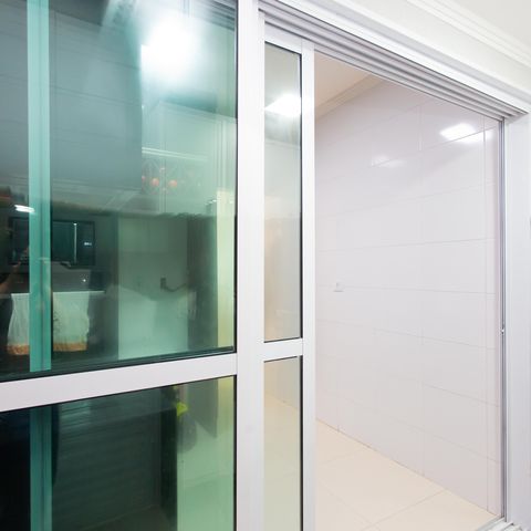 Casa à venda com 75m², 3 quartos e 2 vagas Casa à venda com 75m², 3 quartos e 2 vagasÁrea de Serviço