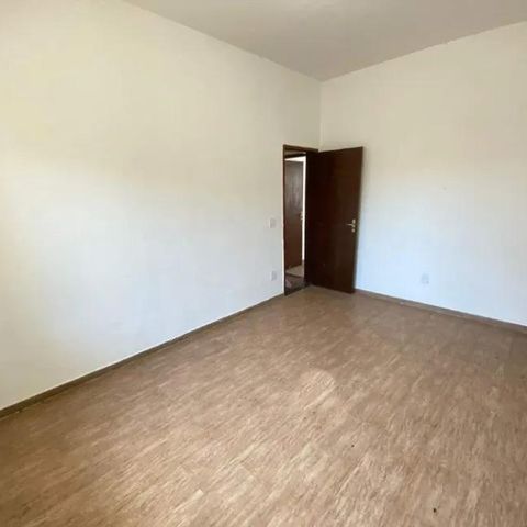 Casa para alugar com 170m², 4 quartos e sem vaga