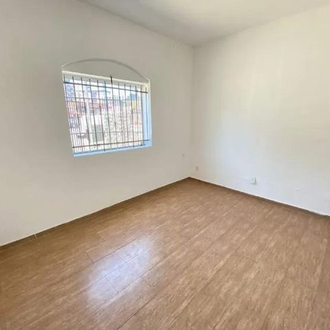 Casa para alugar com 170m², 4 quartos e sem vaga