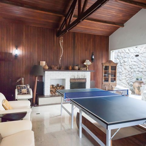 Casa à venda com 1272m², 4 quartos e 4 vagassala - lareira 