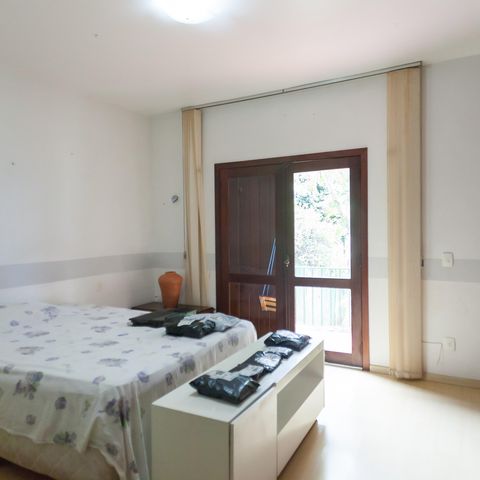 Casa à venda com 1272m², 4 quartos e 4 vagassuite 1 