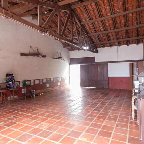 Casa à venda com 1272m², 4 quartos e 4 vagasGaragem