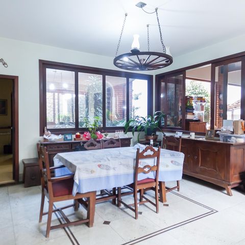 Casa à venda com 1272m², 4 quartos e 4 vagassala de jatar