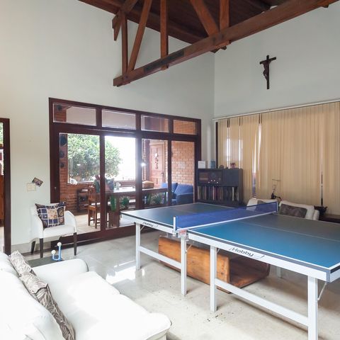Casa à venda com 1272m², 4 quartos e 4 vagassala - lareira 