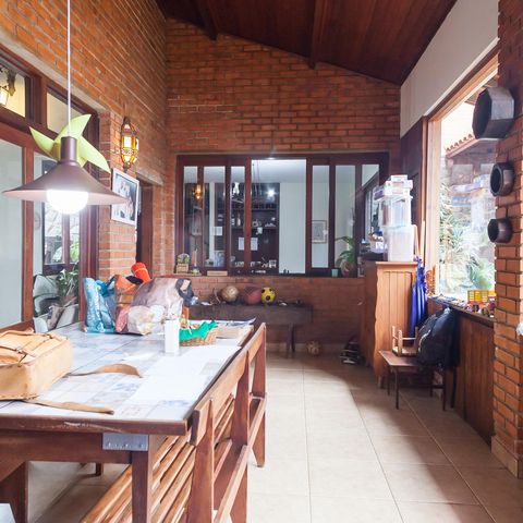 Casa à venda com 1272m², 4 quartos e 4 vagassala - verao 