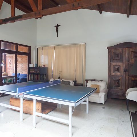 Casa à venda com 1272m², 4 quartos e 4 vagassala - lareira 