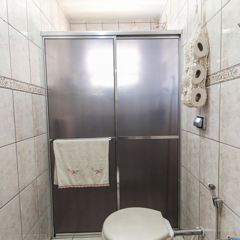Casa à venda com 120m², 4 quartos e 2 vagas Casa à venda com 120m², 4 quartos e 2 vagasBanheiro da Suíte 1