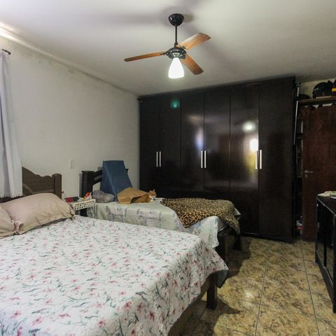 Casa à venda com 120m², 4 quartos e 2 vagas Casa à venda com 120m², 4 quartos e 2 vagasSuíte 2