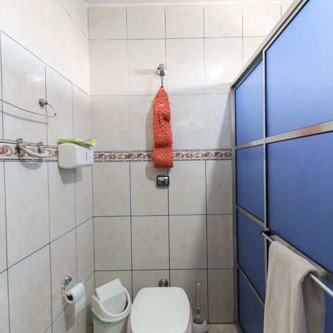 Casa à venda com 120m², 4 quartos e 2 vagas Casa à venda com 120m², 4 quartos e 2 vagasBanheiro da Suíte 2