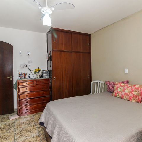 Casa à venda com 120m², 4 quartos e 2 vagas Casa à venda com 120m², 4 quartos e 2 vagasSuíte 1