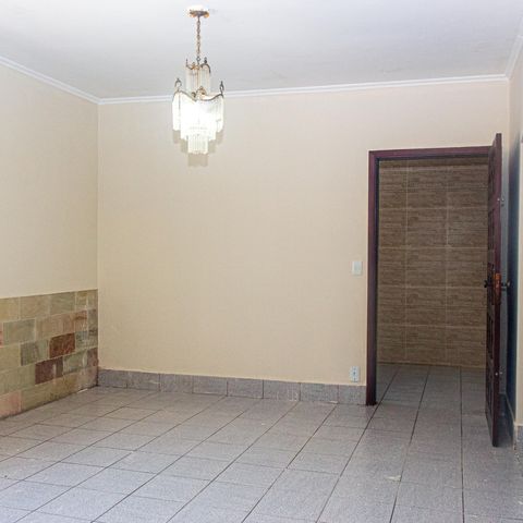 Casa para alugar com 220m², 3 quartos e 4 vagas Casa para alugar com 220m², 3 quartos e 4 vagasSala 1