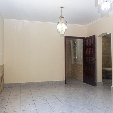 Casa para alugar com 220m², 3 quartos e 4 vagas Casa para alugar com 220m², 3 quartos e 4 vagasSala 1