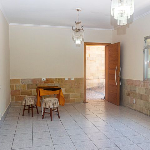 Casa para alugar com 220m², 3 quartos e 4 vagas Casa para alugar com 220m², 3 quartos e 4 vagasSala 1