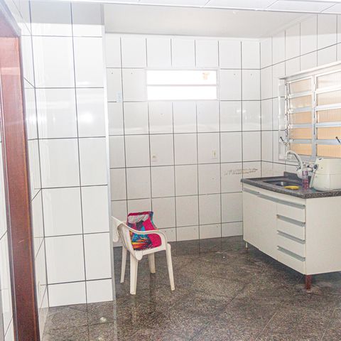 Casa para alugar com 220m², 3 quartos e 4 vagas Casa para alugar com 220m², 3 quartos e 4 vagasCozinha