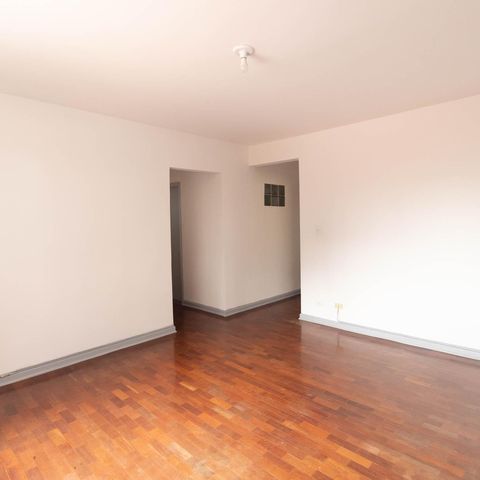 Apartamento à venda com 100m², 3 quartos e sem vaga Apartamento à venda com 100m², 3 quartos e sem vagaSala