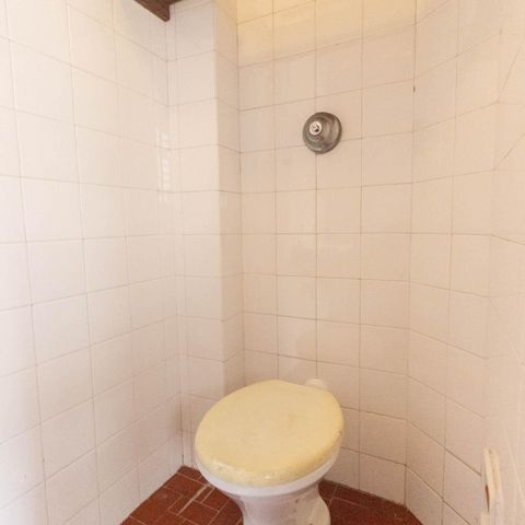Apartamento à venda com 100m², 3 quartos e sem vaga Apartamento à venda com 100m², 3 quartos e sem vagaBanheiro de serviço