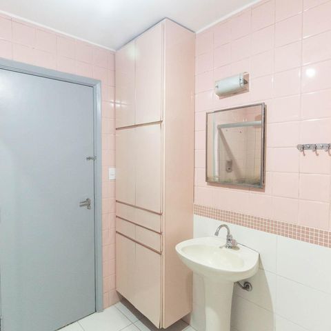 Apartamento à venda com 100m², 3 quartos e sem vaga Apartamento à venda com 100m², 3 quartos e sem vagaBanheiro