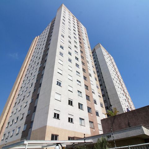 Apartamento à venda com 44m², 2 quartos e 1 vaga Apartamento à venda com 44m², 2 quartos e 1 vagaFachada