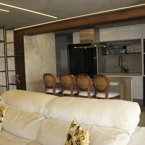 Apartamento à venda com 145m², 4 quartos e 2 vagasSala