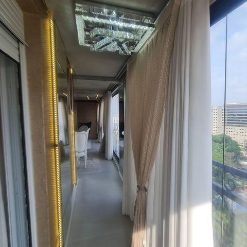 Apartamento à venda com 145m², 4 quartos e 2 vagasVaranda 