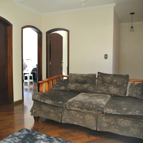 Casa à venda com 241m², 4 quartos e 4 vagasSala de TV  ( dos Quartos ) 