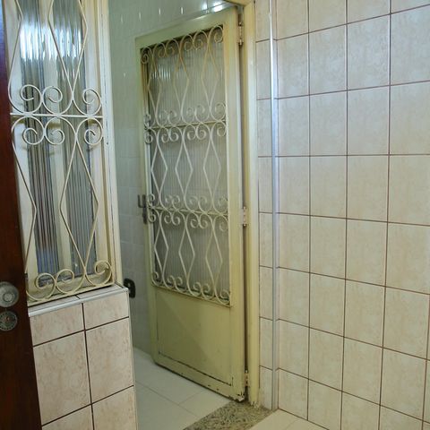 Casa à venda com 241m², 4 quartos e 4 vagasÁrea de Serviço