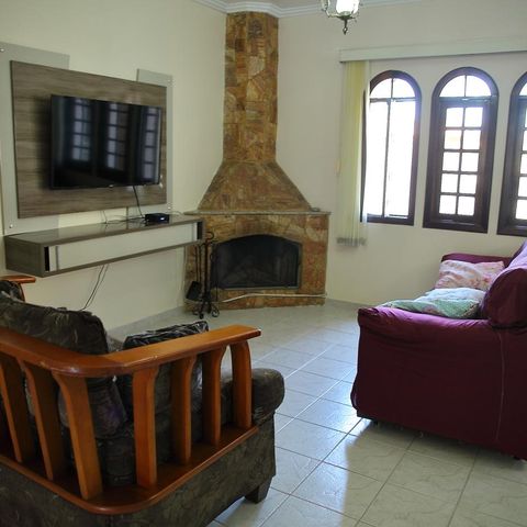 Casa à venda com 241m², 4 quartos e 4 vagasSala (estar)  
