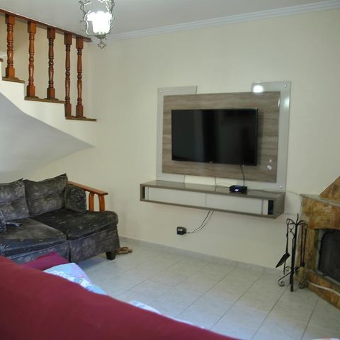 Casa à venda com 241m², 4 quartos e 4 vagasSala (estar) 
