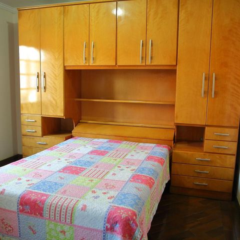 Casa à venda com 241m², 4 quartos e 4 vagasSuíte 