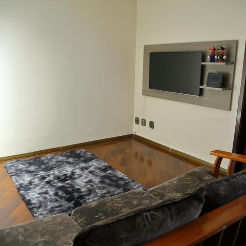 Casa à venda com 241m², 4 quartos e 4 vagasSala de TV  ( dos Quartos ) 