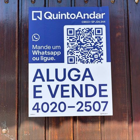 Casa à venda com 241m², 4 quartos e 4 vagas Casa à venda com 241m², 4 quartos e 4 vagasCodido QR