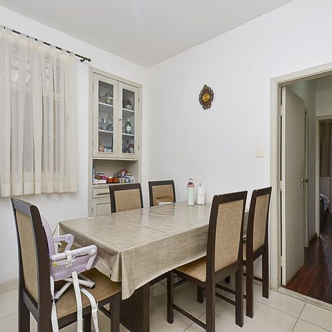 Apartamento à venda com 200m², 4 quartos e 2 vagasCopa