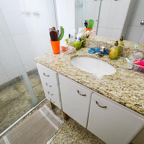 Apartamento à venda com 200m², 4 quartos e 2 vagasBanheiro Suíte
