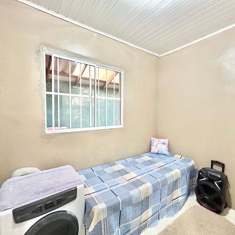 Casa à venda com 60m², 2 quartos e 2 vagas Casa à venda com 60m², 2 quartos e 2 vagasQuarto 1