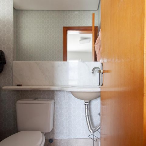 Apartamento à venda com 145m², 3 quartos e 3 vagas Apartamento à venda com 145m², 3 quartos e 3 vagasLavabo